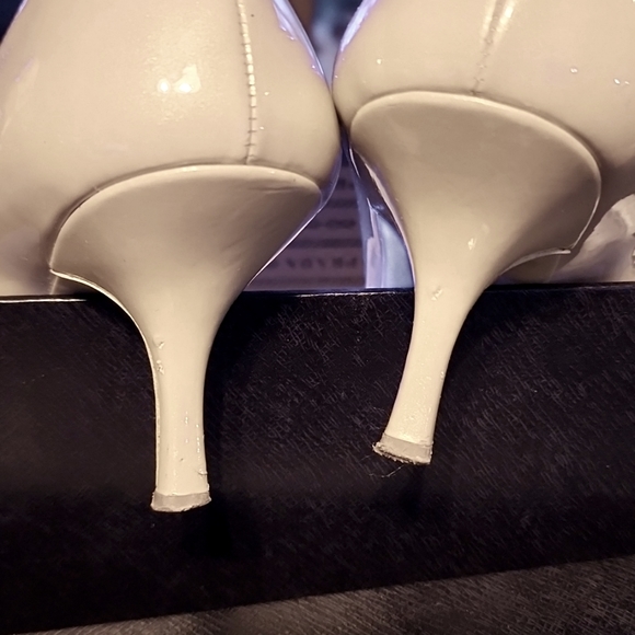 PRADA Patent Leather Beige Pointed Toe w/ bow origional BOX! 38.5 US 8.5 - Picture 7 of 12